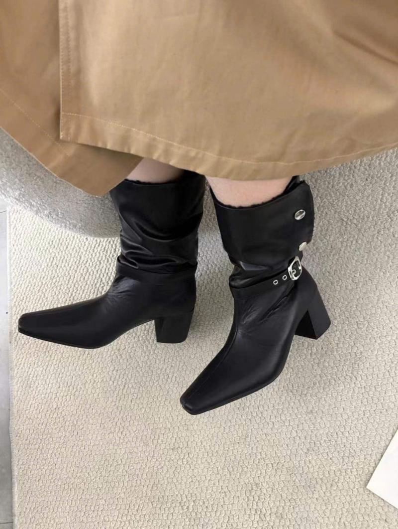 BOOT ĐEN CỔ LÔNG