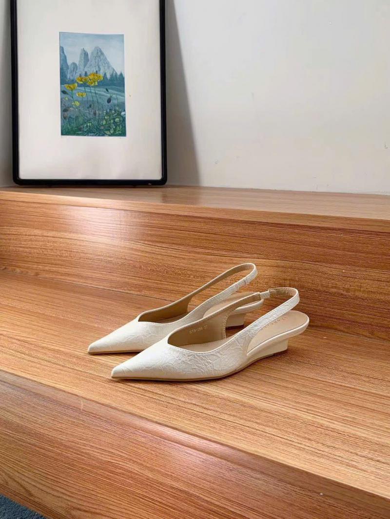 SANDAL MŨI NHỌN KEM DA SẦN